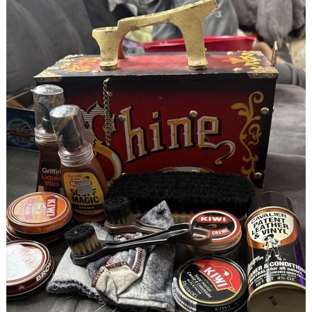 Vintage HI MARK Shoe Shine Box 5 Cent Shine Circus Carnival Theme W/Acccessories